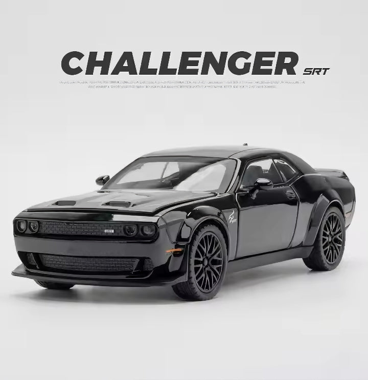 Dodge Challanger Hellcat (1:32 scale)