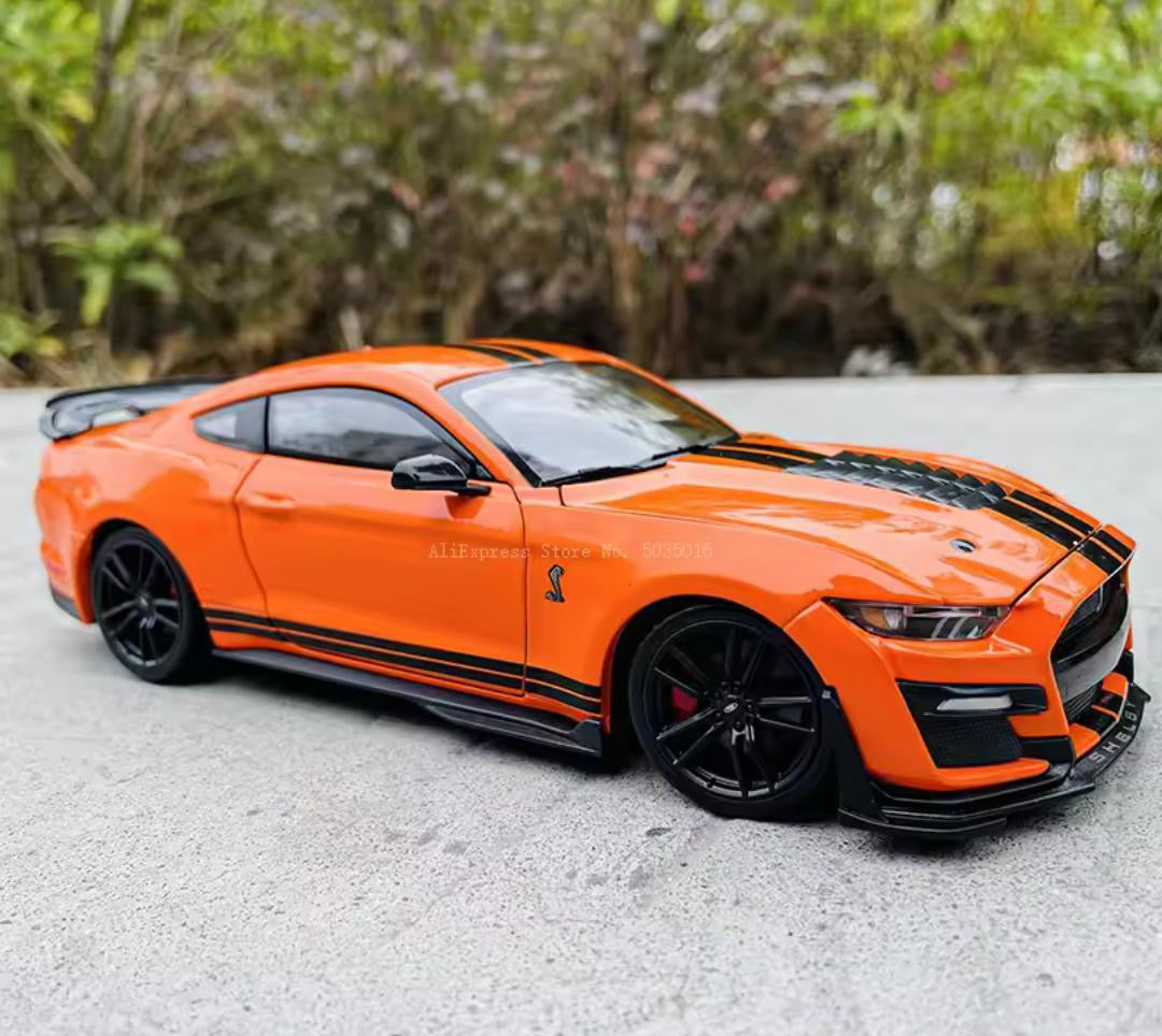 Ford Nustang Shelby GT500 (1:24 Scale)
