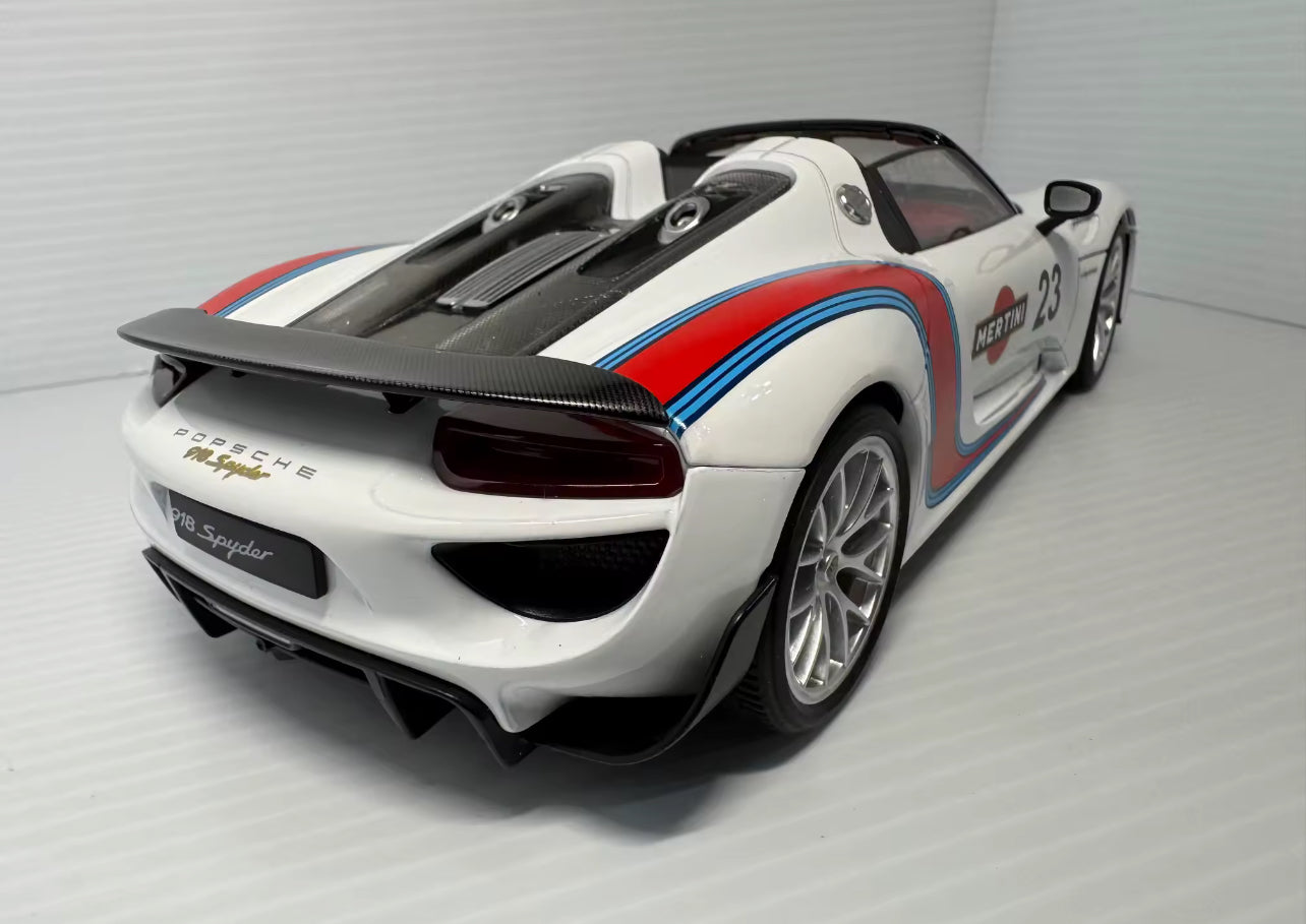 Porsche 918 Spyder (1:18 Scale)