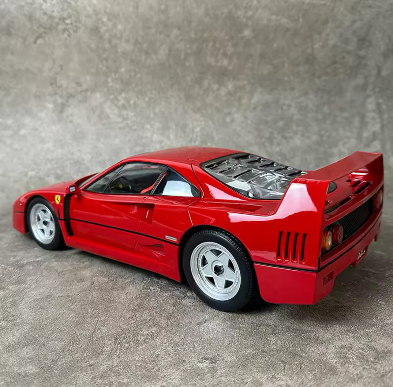 1 of 1 Limited Edition Ferrari F40 (1:12 Scale)