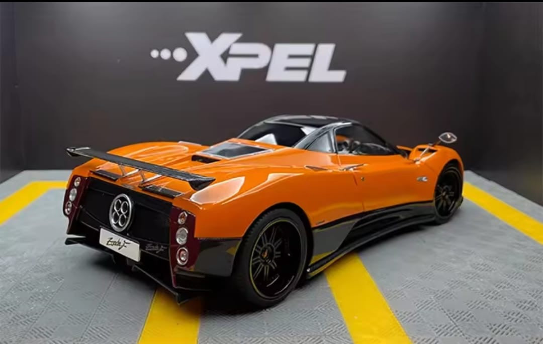 1 of 1 limited Edition Pagani Zonda F (1:18 Scale)