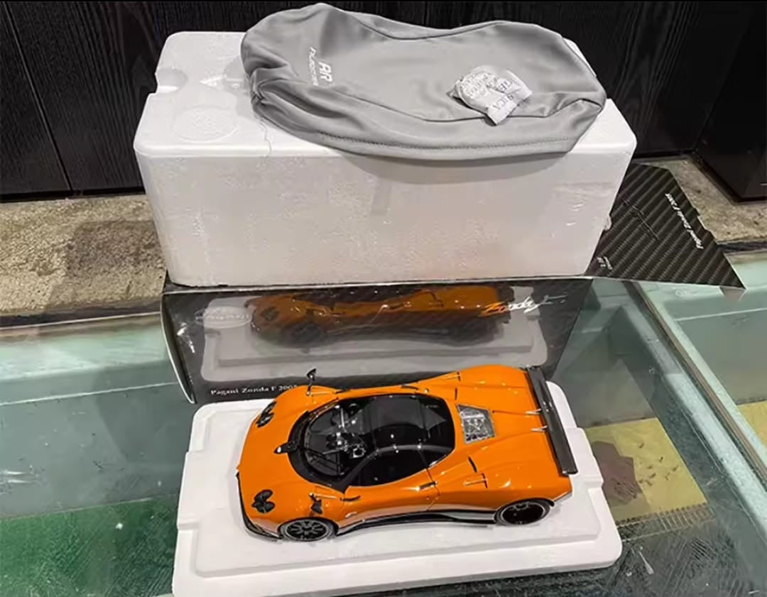 1 of 1 limited Edition Pagani Zonda F (1:18 Scale)
