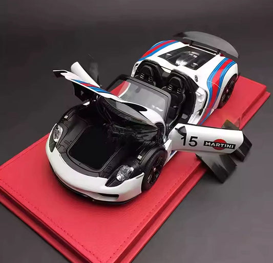 Porsche 918 Spyder (1:18 Scale)