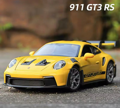 Porsche 911 GT3RS (1:24 Scale)